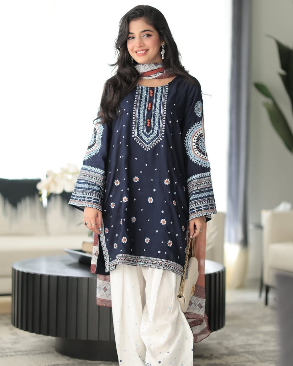 LAIBA KHAN HIT CODE